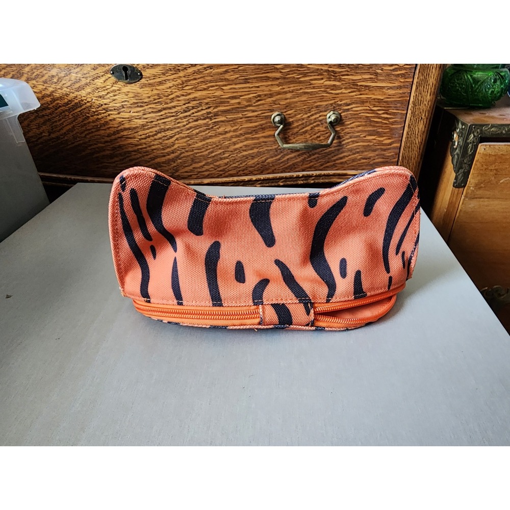 Tiger Pouch - Picture 4 of 8